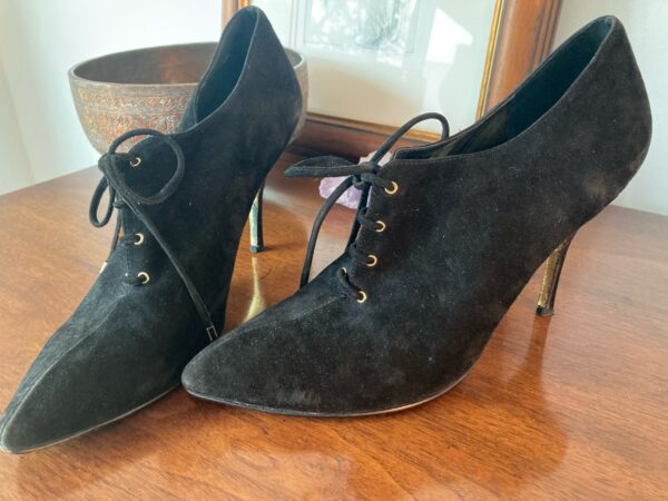 Beverly Feldman ~ Lace Up Black Suede High Heels ~ Oxford ~ Sz 40 ~ Look be the lady