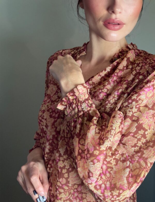 Joie Floral Maroon Pink Print Blouse Gold Metallic Detail ~ Flower Child ~ Sz S/P - Image 2