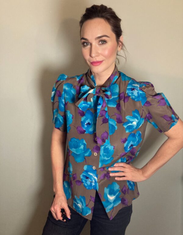 Balmain ~ VINTAGE Pierre Balmain Silk Floral Print Bow Blouse ~  Sz 42 - Image 4