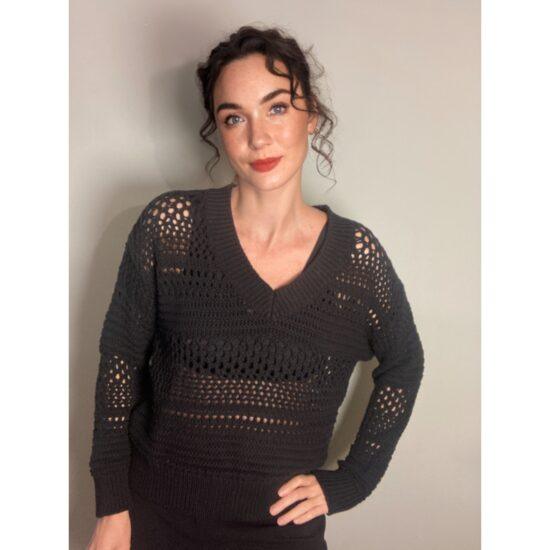 Universal Thread Crochet Knit V-Neck Sweater Black Cotton Blend Boho ~ Sz M