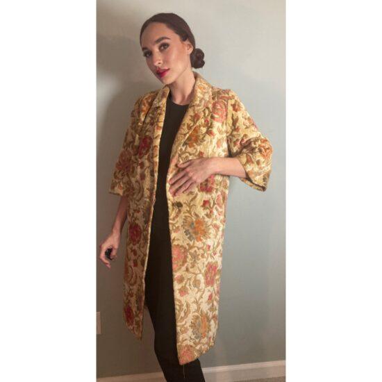 Vintage Velvet Floral Carpetbag Tapestry Coat Velvet 1960s ~ Unsized S/M